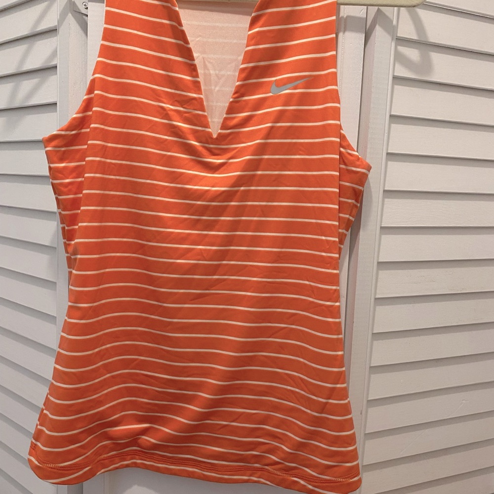 NIKE Women’s Dri Fit “RacerCut Tank” Size Med Peach w/White Stripes V-neck EUC